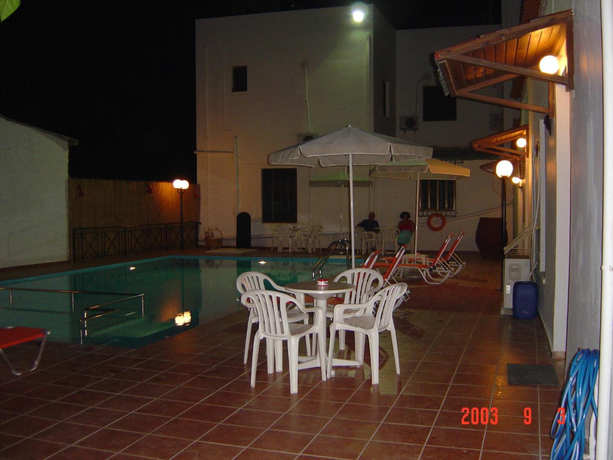 Iliaktida Apartments Rapanianá 外观 照片